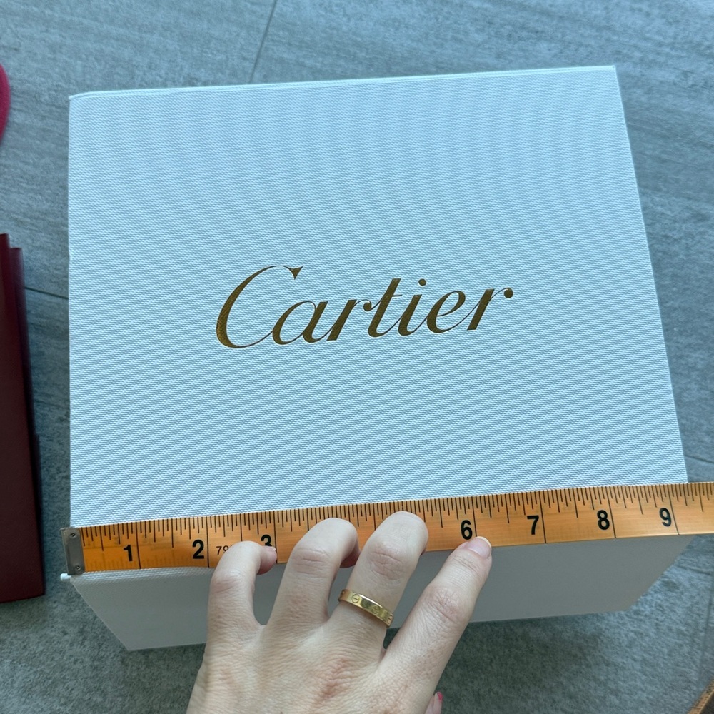 Authentic Cartier white box and red bag - Picture 4 of 8